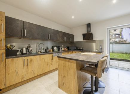 Квартира за 749 000 евро в Люксембурге, Люксембург