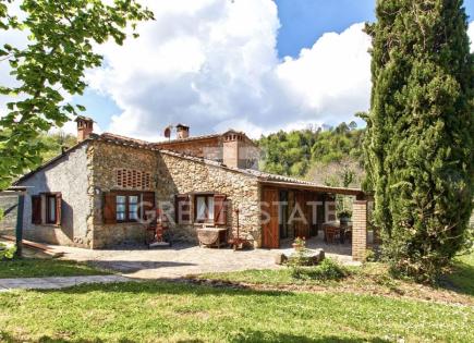 Дом за 1 600 000 евро в Кьянни, Италия