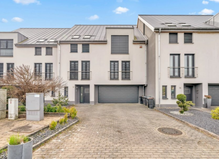 Квартира за 838 000 евро в Люксембурге, Люксембург