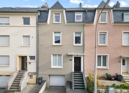 Квартира за 935 000 евро в Люксембурге, Люксембург
