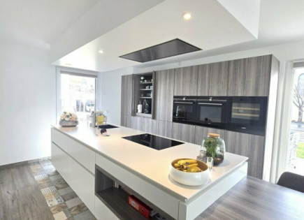 Квартира за 995 000 евро в Люксембурге, Люксембург