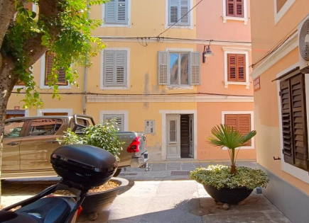 Дом за 1 200 000 евро в Изоле, Словения