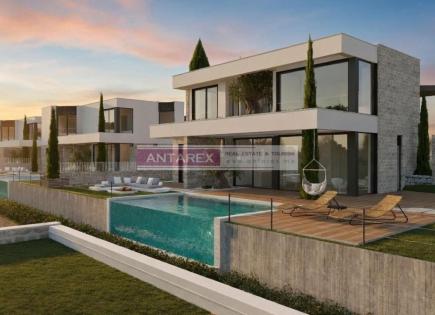 Вилла за 620 000 евро в Херцег-Нови, Черногория