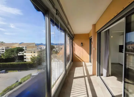 Квартира за 269 000 евро в Каннах, Франция