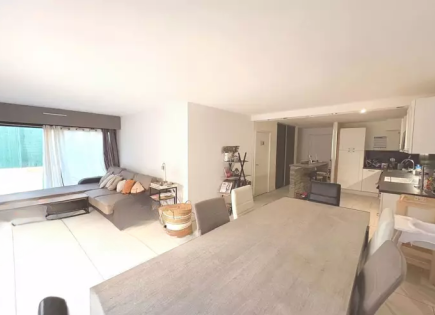 Квартира за 259 000 евро в Каннах, Франция