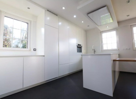 Квартира за 1 295 000 евро в Люксембурге, Люксембург