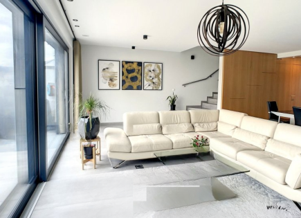 Квартира за 1 390 000 евро в Люксембурге, Люксембург