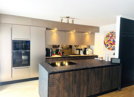 Квартира за 995 000 евро в Люксембурге, Люксембург