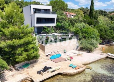Вилла за 1 500 000 евро в Задаре, Хорватия