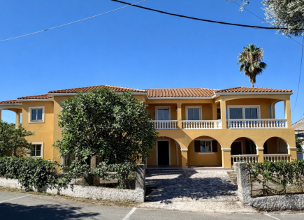 Вилла за 340 000 евро на Корфу, Греция