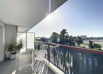 Квартира за 269 000 евро в Каннах, Франция