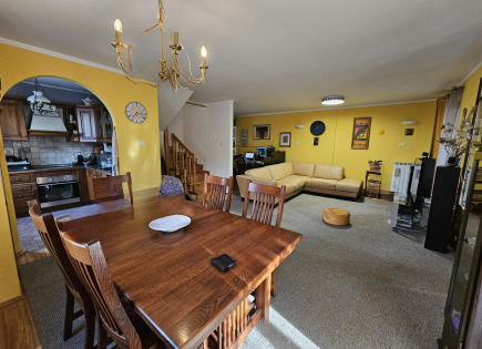 Дом за 633 000 евро в Копере, Словения