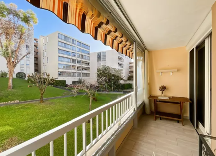 Квартира за 249 000 евро в Каннах, Франция