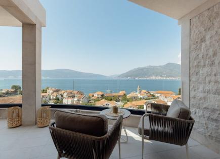 Апартаменты за 4 500 евро за месяц в Тивате, Черногория