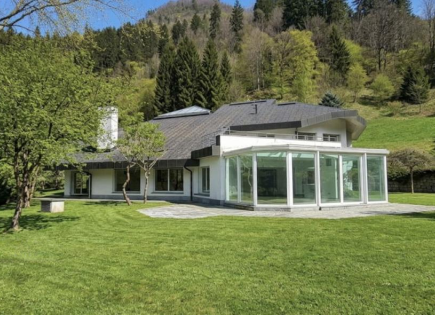 Дом за 999 000 евро в Тржиче, Словения