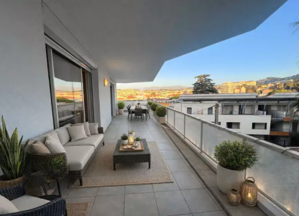 Квартира за 898 000 евро в Каннах, Франция