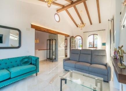 Шале за 2 300 евро за месяц в Ориуэла Коста, Испания