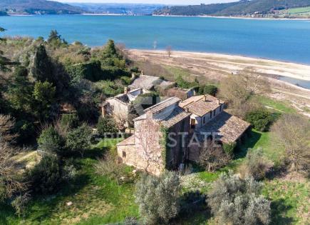 Дом за 773 000 евро в Баски, Италия