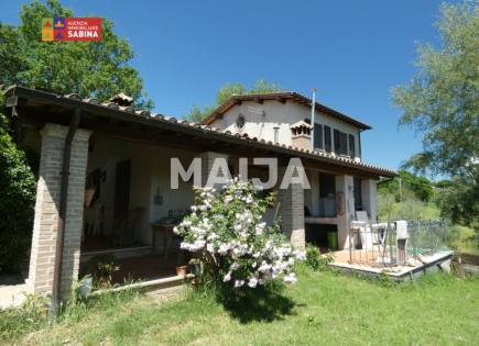 Дом за 239 000 евро в Риети, Италия