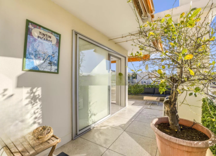 Квартира за 885 000 евро в Каннах, Франция