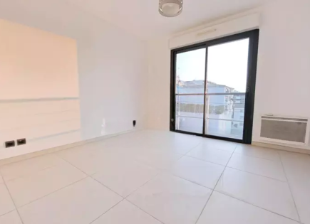 Квартира за 385 000 евро в Каннах, Франция