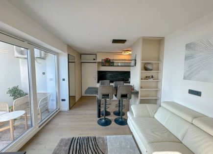 Квартира за 240 000 евро в Опатии, Хорватия