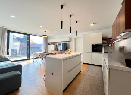 Квартира за 590 000 евро в Любляне, Словения