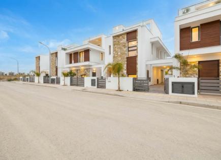 Квартира за 570 000 евро в Ларнаке, Кипр