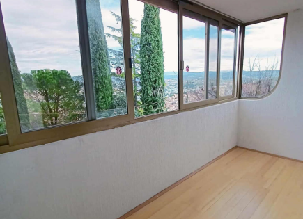 Квартира за 280 000 евро в Копере, Словения