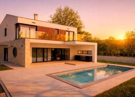 Вилла за 780 000 евро в Рабаце, Хорватия