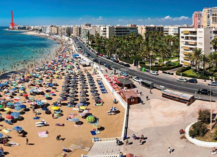 Коммерческая недвижимость за 359 000 евро в Торревьехе, Испания