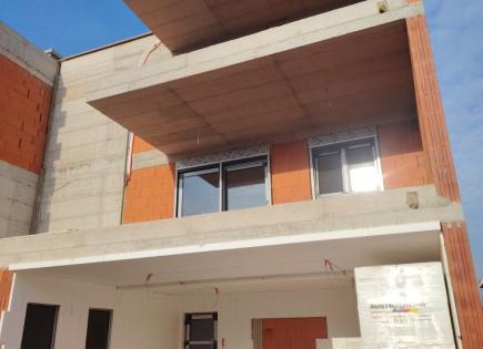 Квартира за 290 000 евро в Медулине, Хорватия