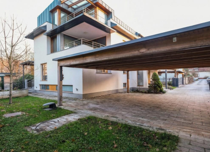 Дом за 1 097 000 евро в Любляне, Словения