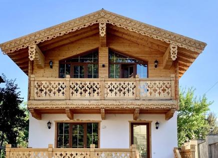 Дом за 217 138 евро в Бакуриани, Грузия