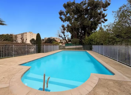 Квартира за 262 000 евро в Каннах, Франция