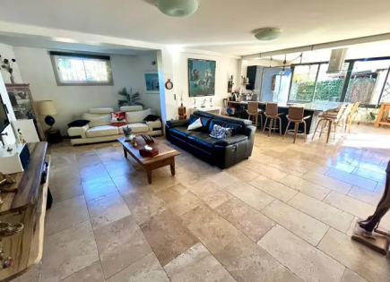 Квартира за 399 000 евро в Каннах, Франция