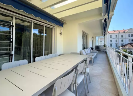 Квартира за 690 000 евро в Каннах, Франция