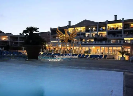 Квартира за 297 000 евро в Каннах, Франция