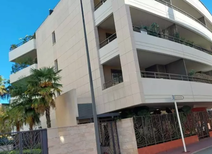 Квартира за 439 000 евро в Каннах, Франция