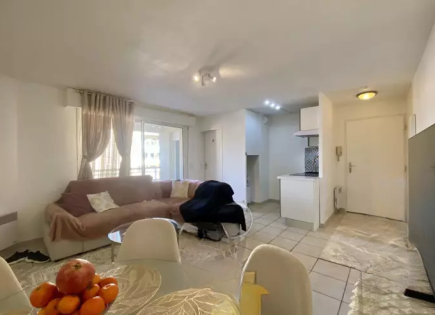 Квартира за 248 000 евро в Каннах, Франция