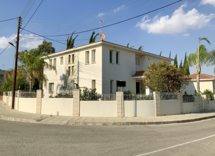 Квартира за 1 300 000 евро в Лации, Кипр