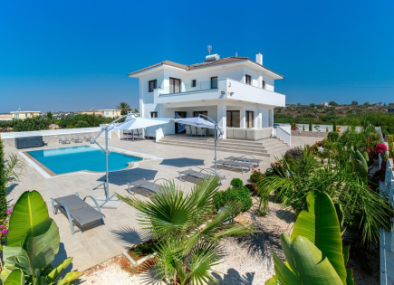 Квартира за 1 300 000 евро в Айя-Напе, Кипр