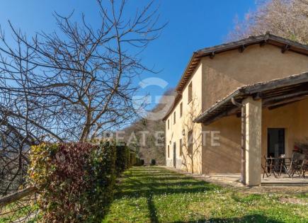 Дом за 400 000 евро в Витербо, Италия