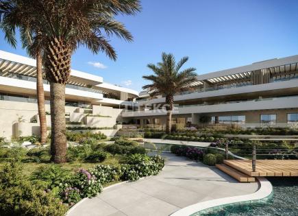 Апартаменты за 839 000 евро в Эстепоне, Испания