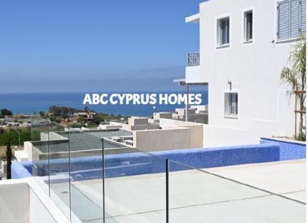 Вилла за 940 000 евро в Хлораке, Кипр