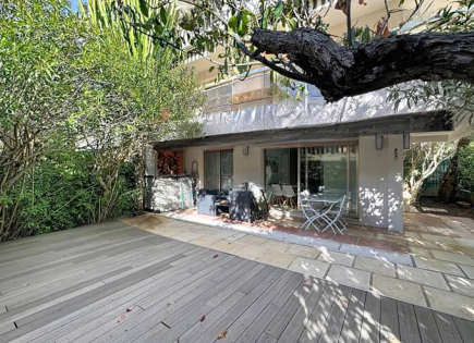 Квартира за 399 000 евро в Каннах, Франция