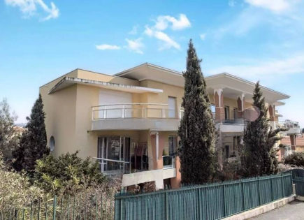 Квартира за 208 000 евро в Каннах, Франция