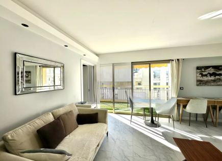 Квартира за 755 000 евро в Каннах, Франция