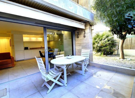 Квартира за 448 000 евро в Каннах, Франция