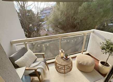 Квартира за 146 000 евро в Каннах, Франция